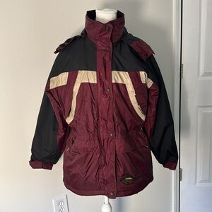 Women’s Cabela’s Winter Parka with hood , size small, 4/6